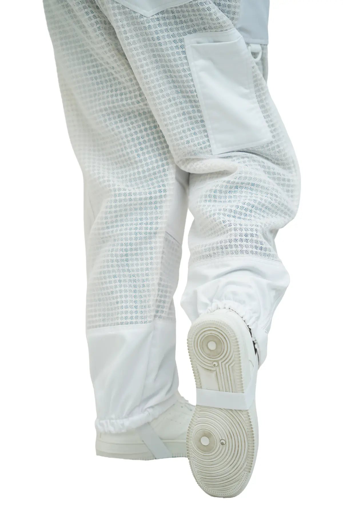 Close-up of the elasticated ankle cuff on the 3 layer ventilated mesh beekeeping trousers