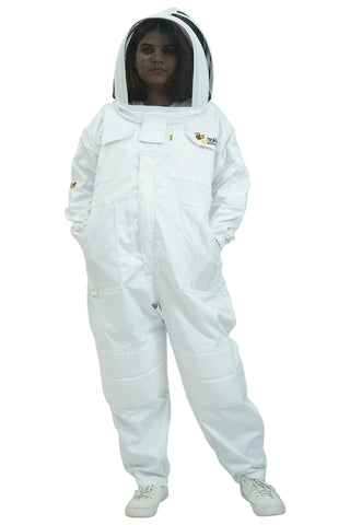 Poly cotton beekeeping suit front view with the fencing veil
